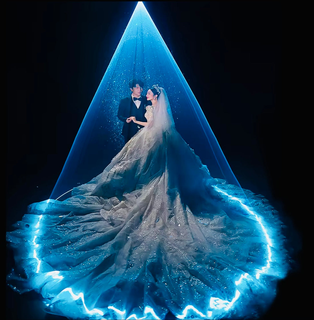 Professional 500w LED Laser Projector & OR Snow Machine Premium DJ Stage Lighting (Buy Separately or Bundle & Save $29)