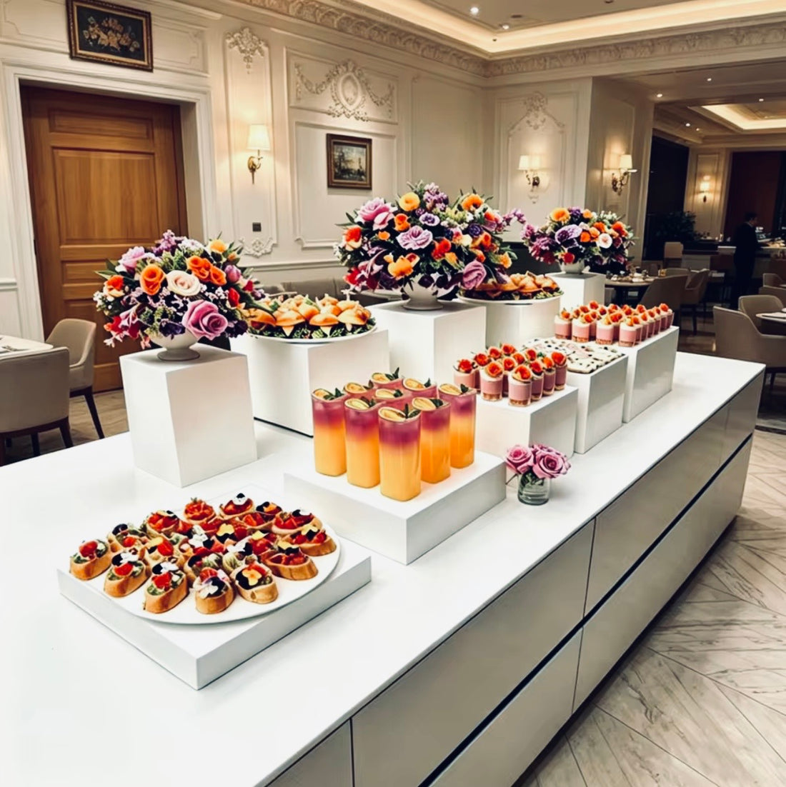 Elevé Luxe™ Acrylic Buffet & Dessert Display Riser Set