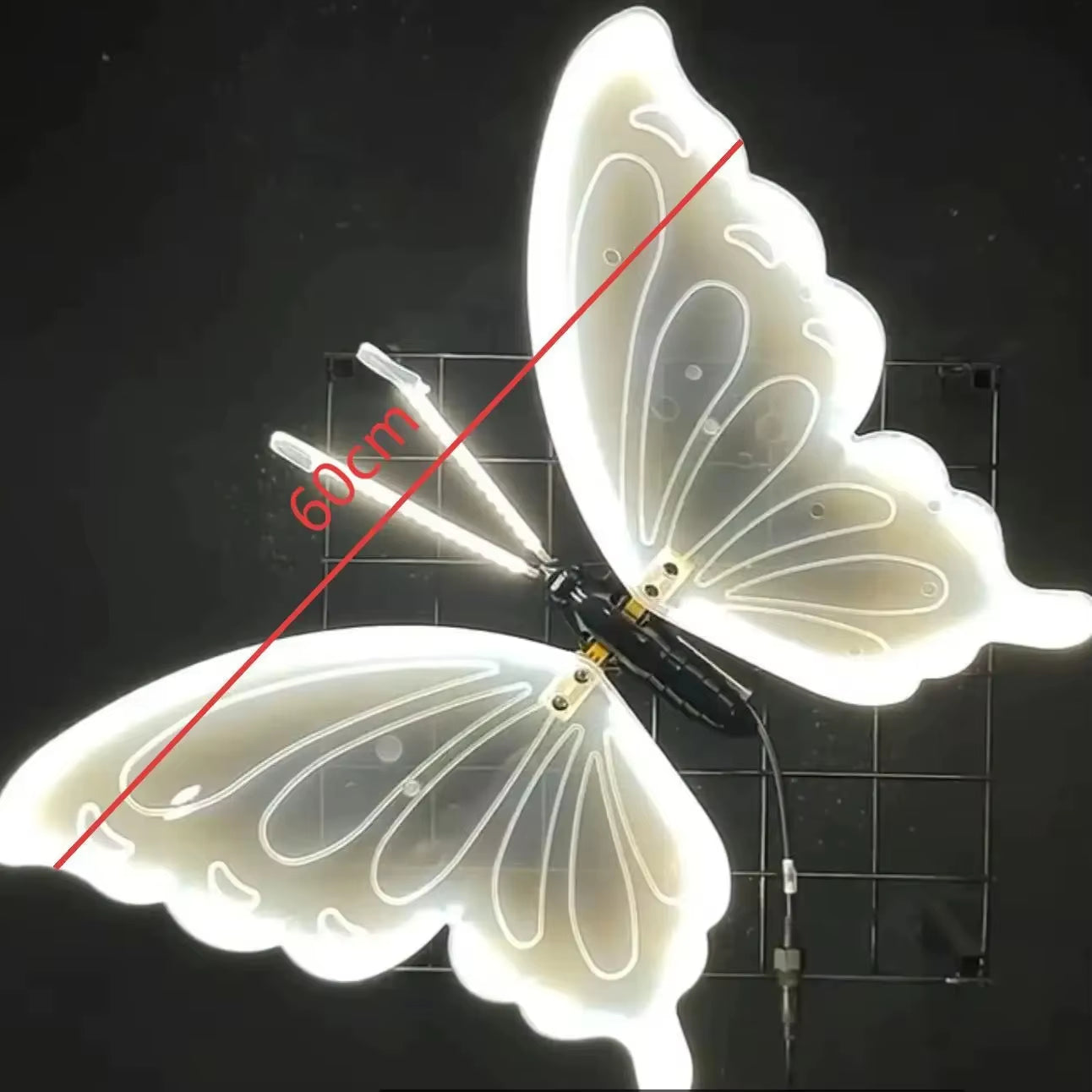 LED Simulated Butterfly Decoration, Vibrating Wings, Christmas Wedding Party Outdoor Wall Tree Garden Decor Butterfly