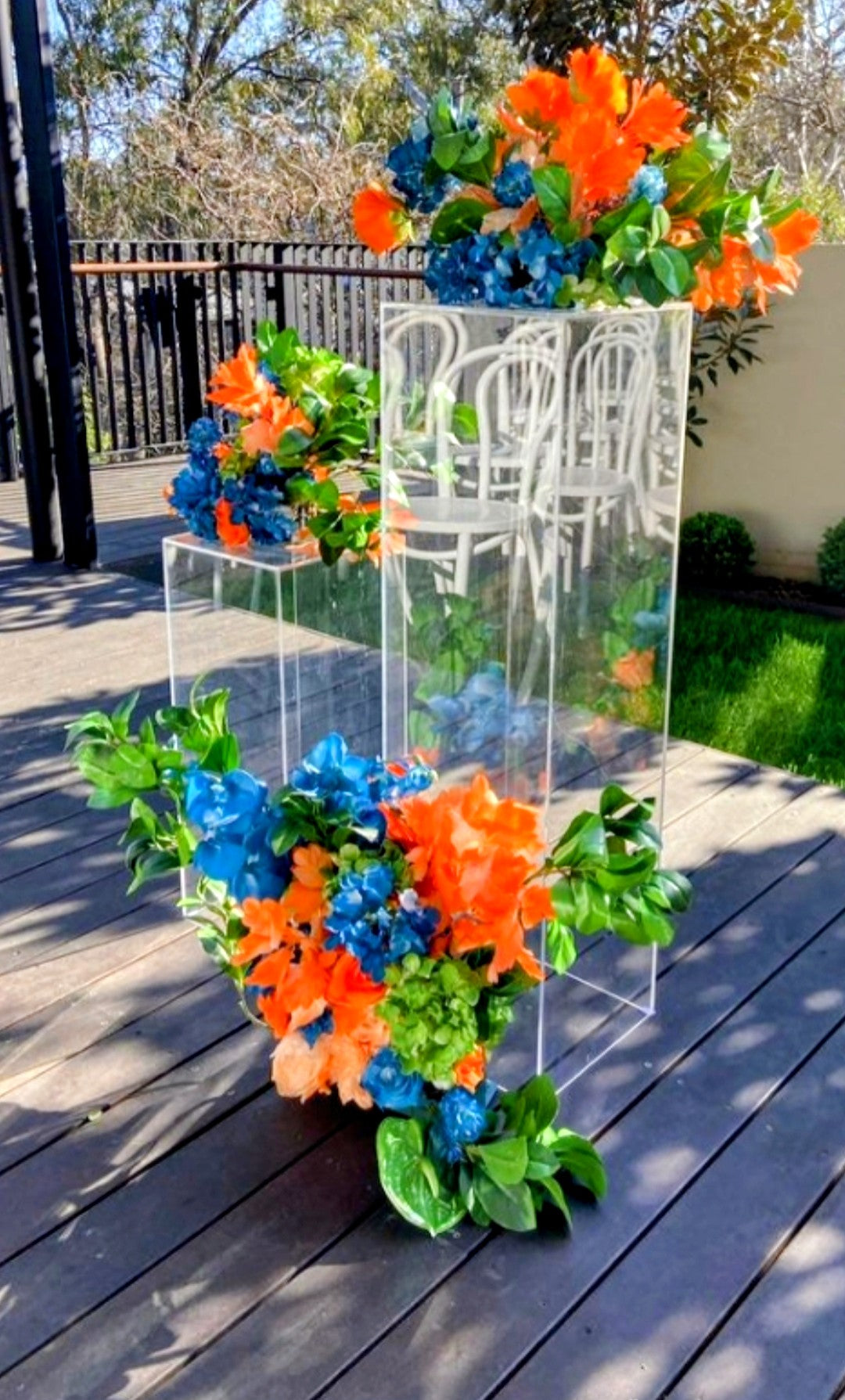 Clear Acrylic Wedding Flower Stand – Square Column