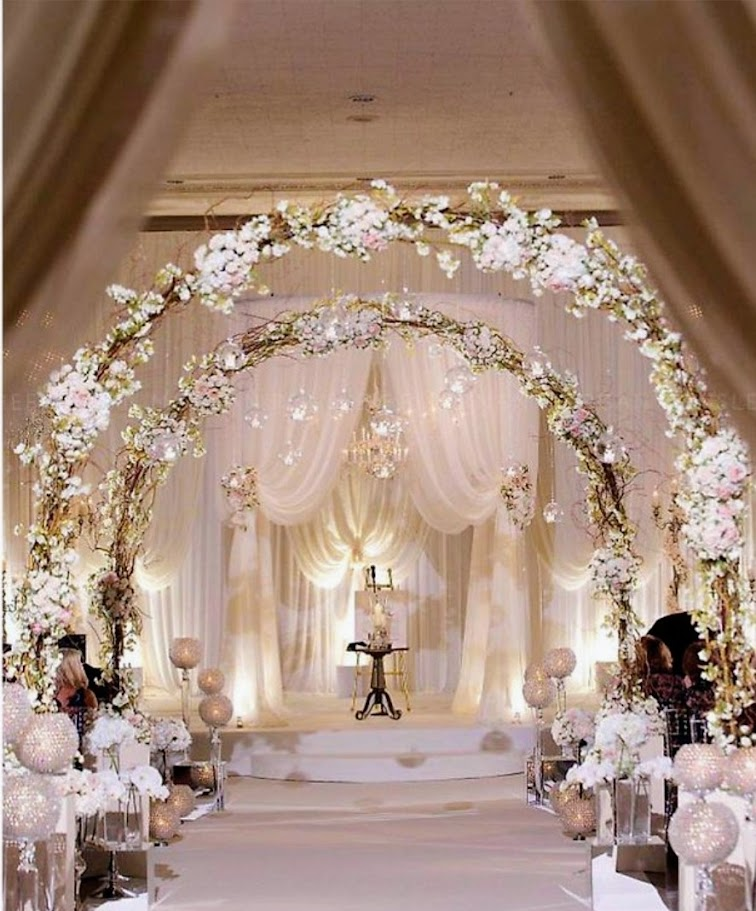 Metal Round Stand Wedding Arch